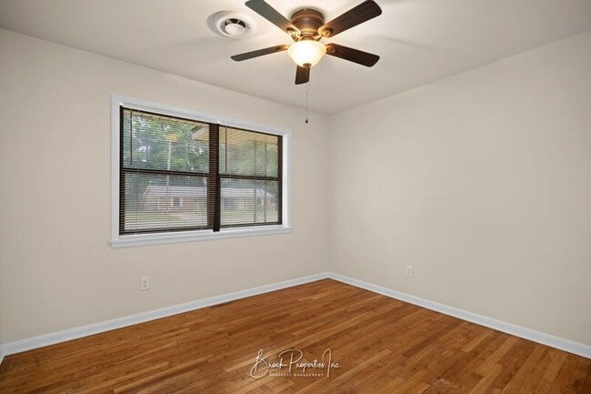 Building Photo - 1511 Woodchuck Ave