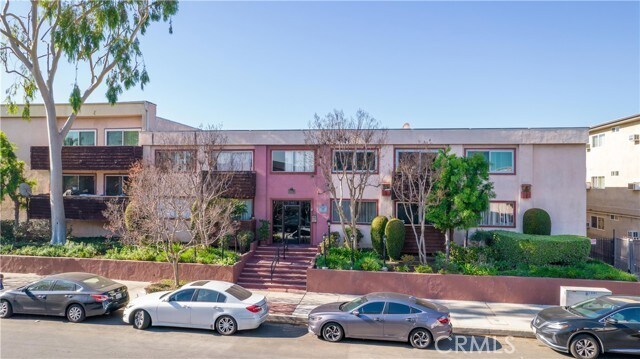 Building Photo - 5403 Newcastle Ave