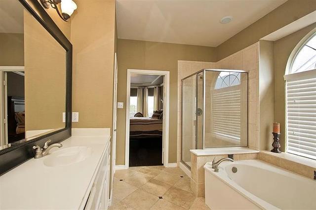 Building Photo - 10118 St Georges Dr