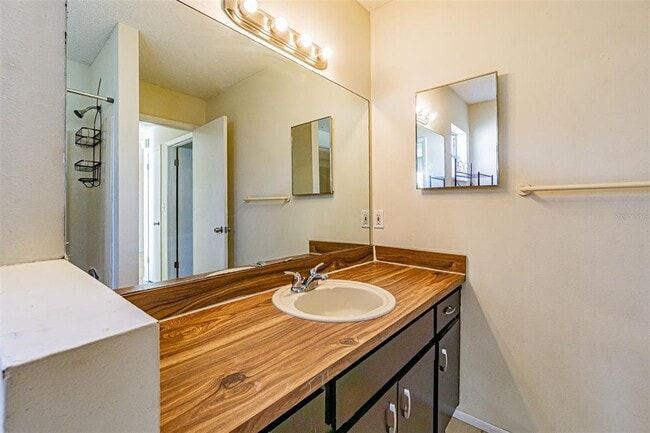 Building Photo - 12807 Kellywood Cir