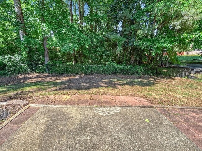 Building Photo - 1497 Chaseway Cir