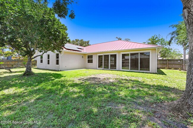 Building Photo - 178 Cove Loop Dr