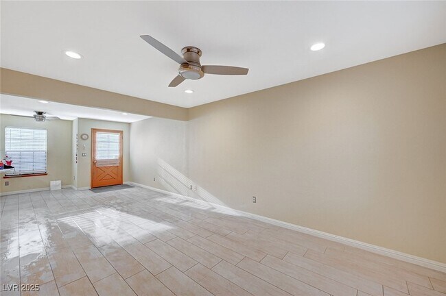 Building Photo - 5923 Laredo St