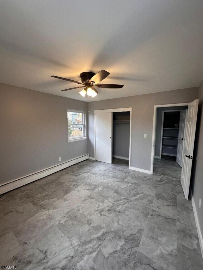 Building Photo - 916 Stuyvesant Ave.