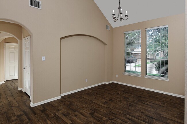 Building Photo - 19 Patina Pines Pl