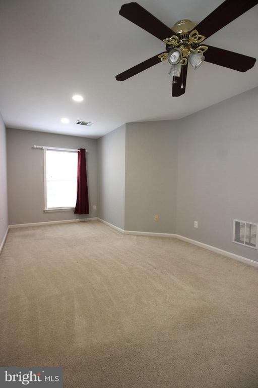 Building Photo - 14015 Wood Rock Way