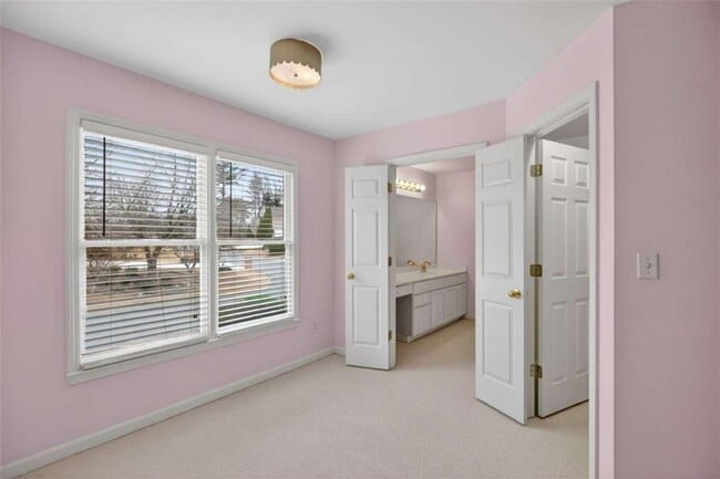 Building Photo - 1712 Kenbrook Ct NW