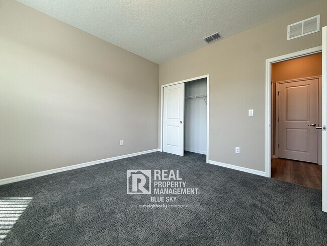 Building Photo - 20949 Cherry River Rd