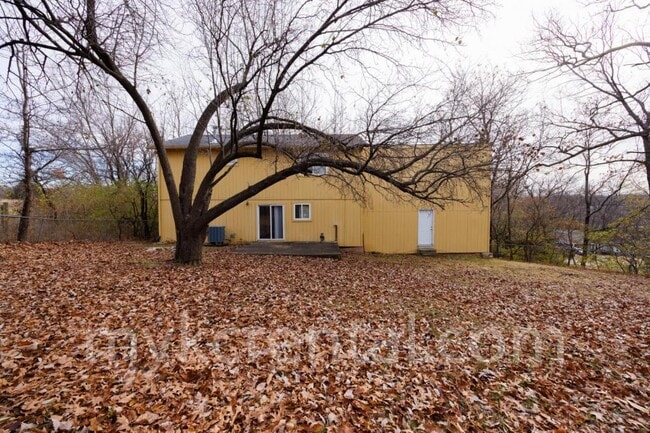 Building Photo - 3026 S 33rd St