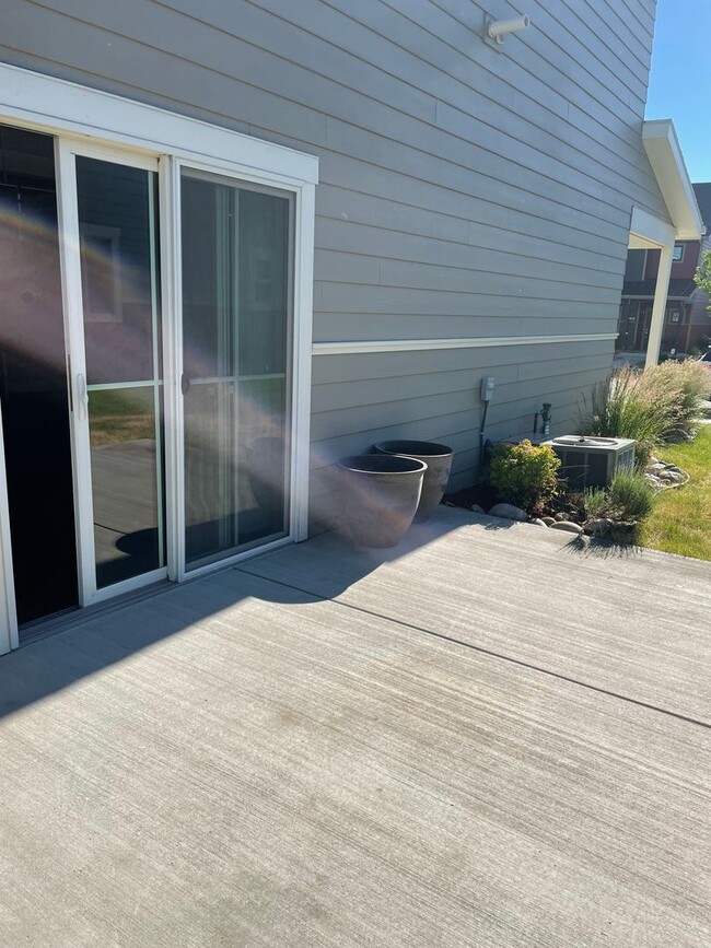 Building Photo - Beautiful home in Josephine Crossings