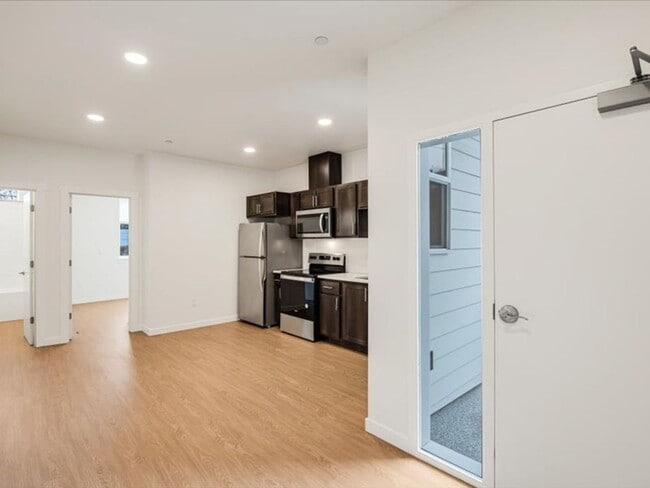 Interior Photo - Fremont St Apartments