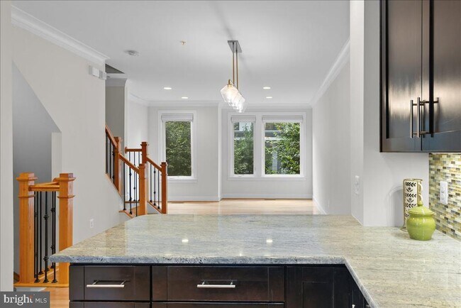Building Photo - 2916 Penny Ln