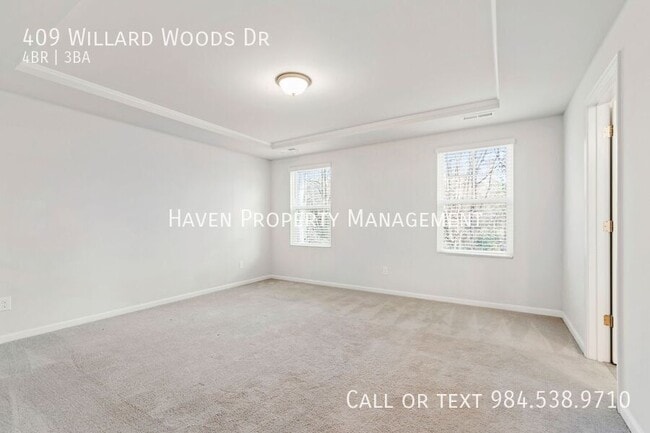 Building Photo - 409 Willard Wds Dr