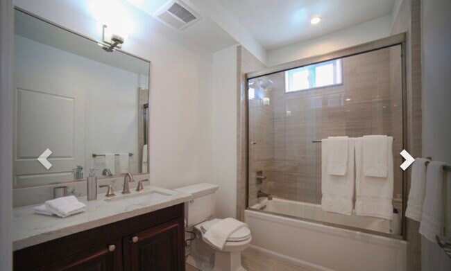 Building Photo - 907 S Shenandoah St