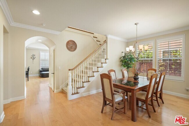 Building Photo - 1230 Wisteria Ave