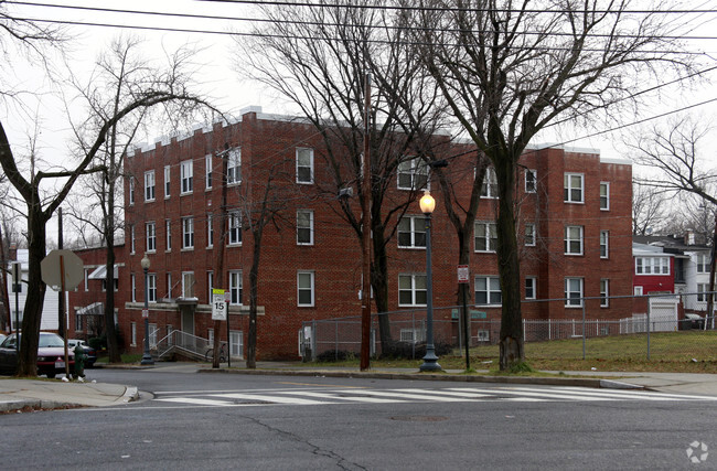 Primary Photo - Victory Hills