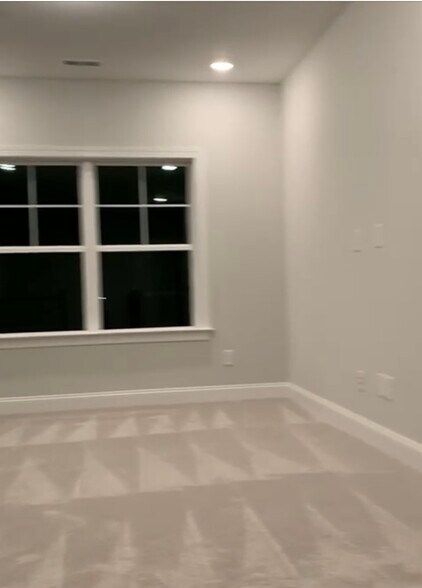 Building Photo - 3196 Mavisbank Cir