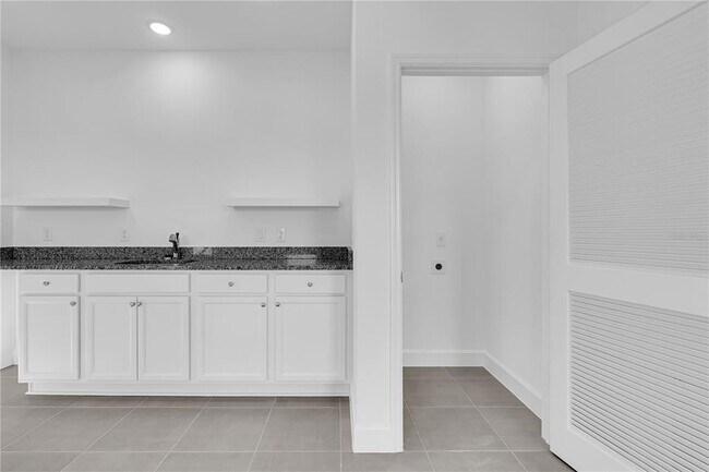 Building Photo - 12524 Westhaven Oak Dr