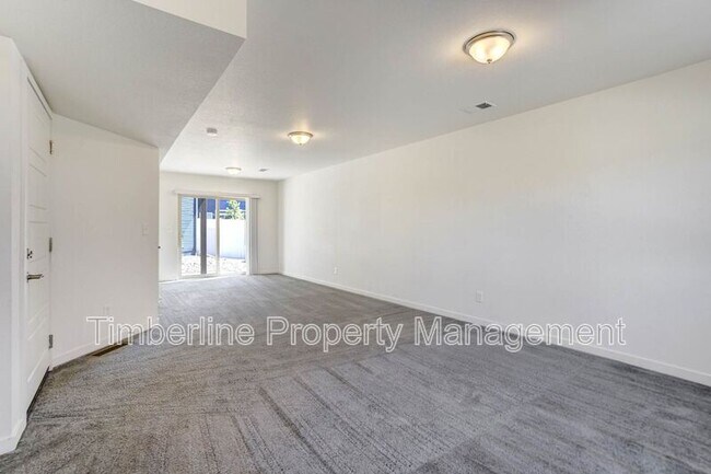 Building Photo - 6020 Ashmore Ln