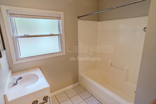 Building Photo - 409 S 15th St