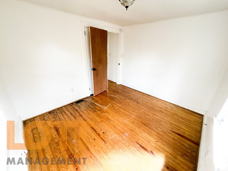 Building Photo - 12 3rd St