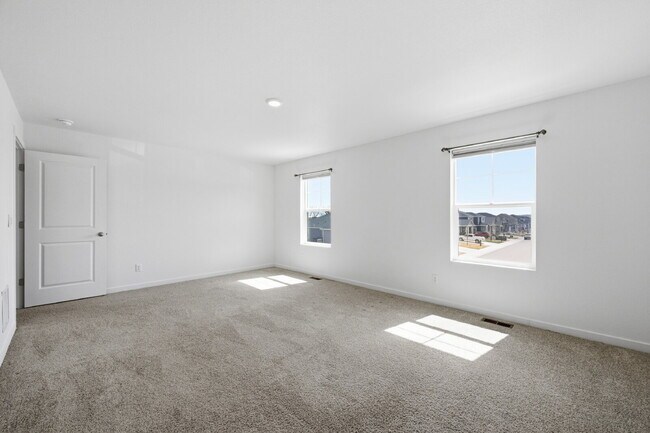 Building Photo - $2,695.95- 3 bed, 2.5 bath Home in Monument with Central AC and 2 Car Garage!