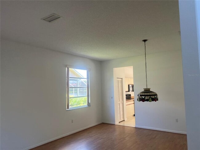 Building Photo - 9528 Knightsbridge Cir