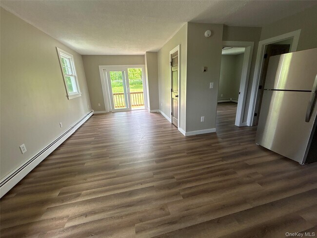 Building Photo - 173 S Amenia Rd