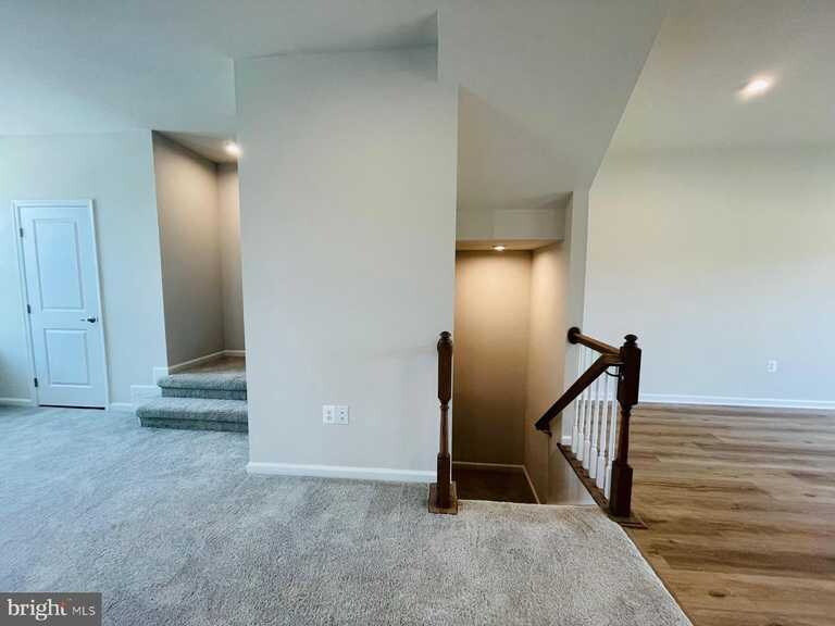 Building Photo - 4550 Chase Ln