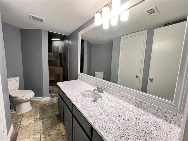 Building Photo - 213 Alexander Ct