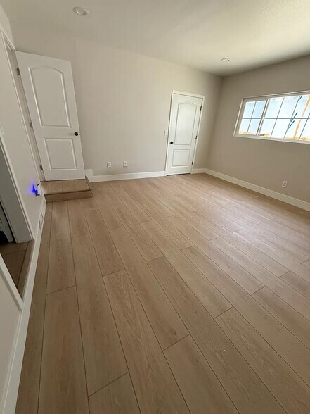 Building Photo - 15047 Meadow Oak Pl