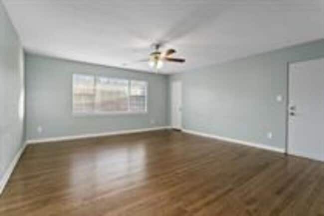 Building Photo - 4104 Clark Ave