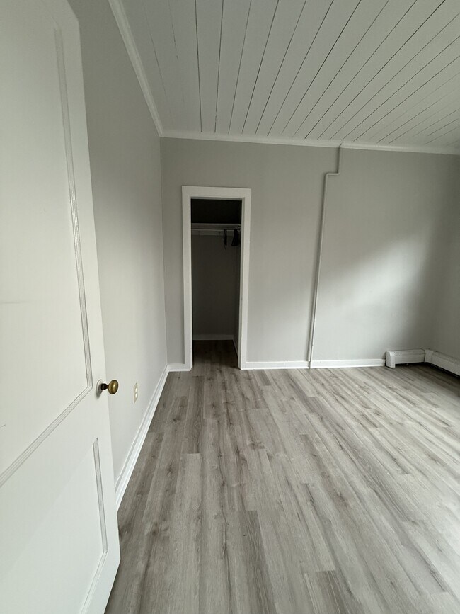 Building Photo - Beckley House