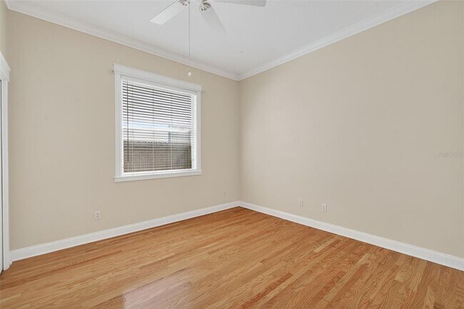 Building Photo - 6827 S Trask St