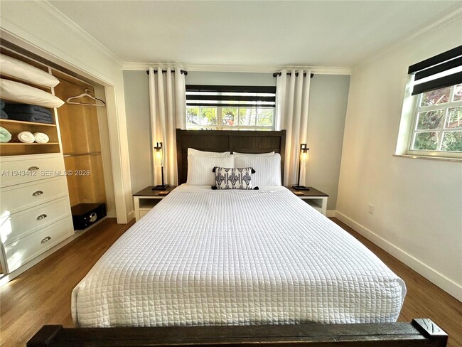 Building Photo - 7999 SW 58th St