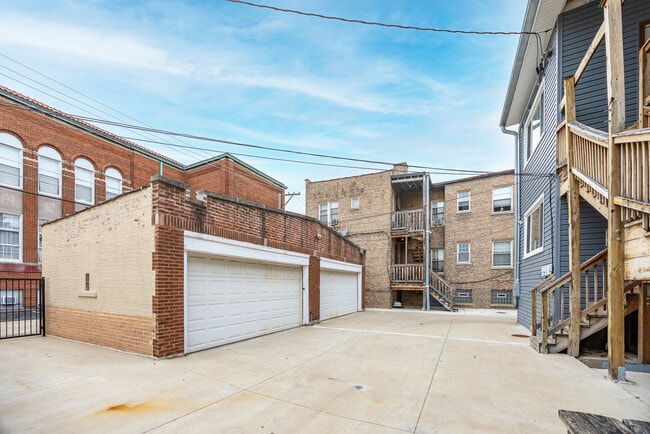 Building Photo - 1406 S 59th Ct