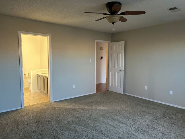 Building Photo - 5 bed / 4 bath | Desirable NW Albuquerque ...