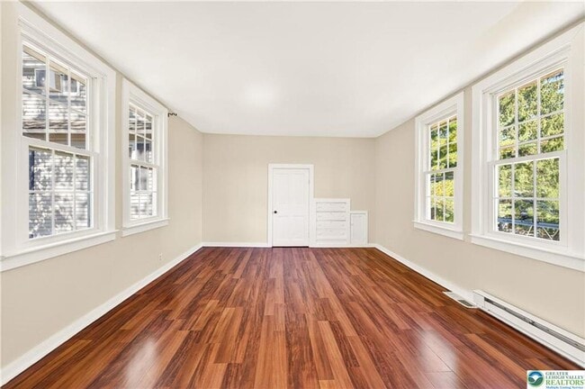 Building Photo - Beautifully updated Bethlehem home now available for rent that blends classic character with mode...