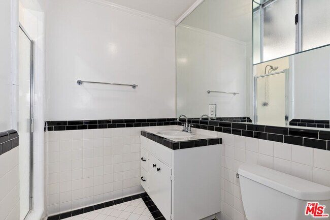 Building Photo - 9336 W Olympic Blvd