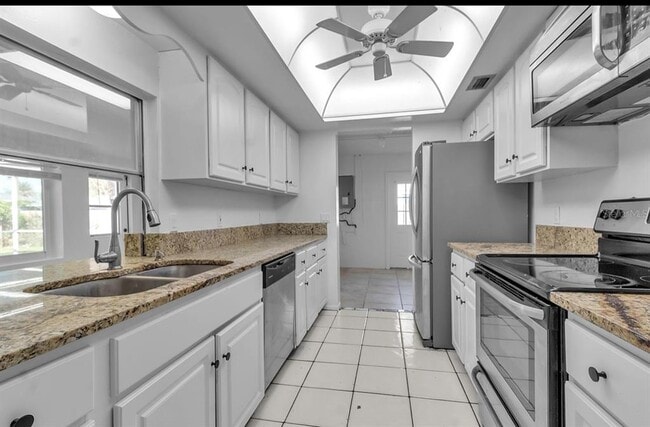 Building Photo - 20378 Emerald Ave