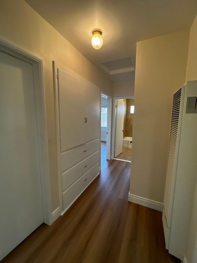 Building Photo - 314 N 19th St