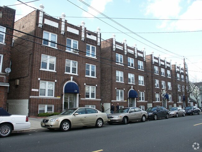 Building Photo - Bayonne Apartments