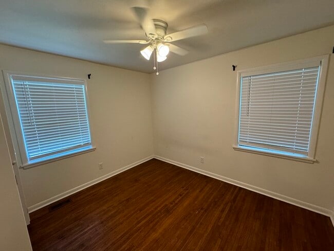Building Photo - Nice 3 bedroom 2 bathroom home in West Lit...