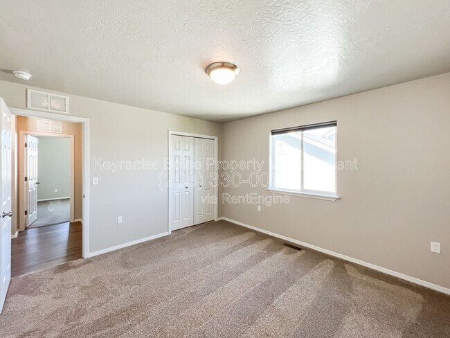 Building Photo - 2474 N Iditarod Way