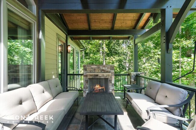 Building Photo - 2 Cherokee Orchard Ct