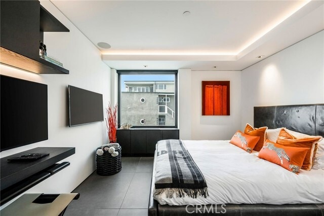 Building Photo - 4320 The Strand