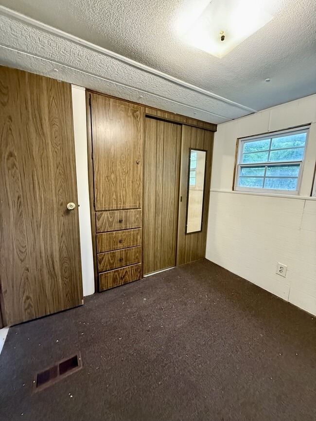 Building Photo - 36 Pink Pearl Ln