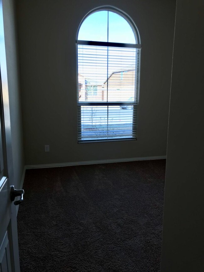 Building Photo - COMING SOON!!  Beautiful Home in Parks Bell