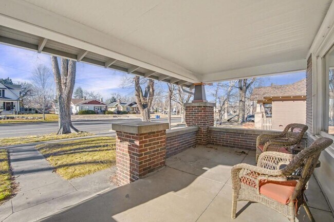 Building Photo - 1846 12th Ave