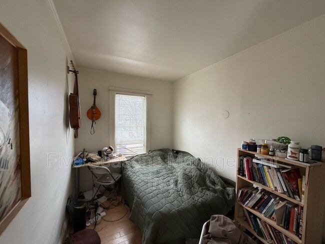 Building Photo - 384 St Paul St